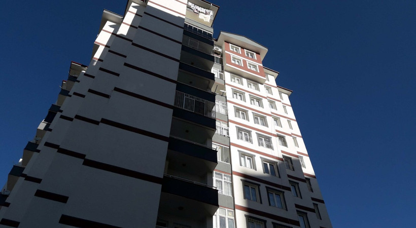 10'uncu kattan düşen 12 yaşındaki Ahmet kurtarılamadı
