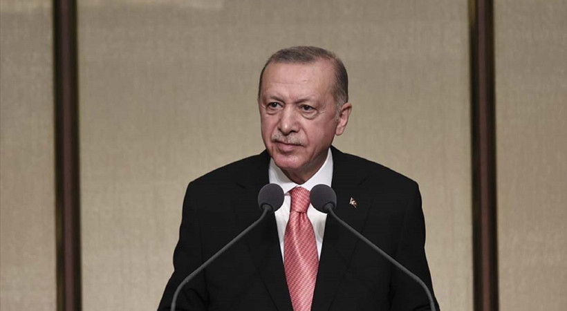 Cumhurbaşkanı Erdoğan'dan devletten ayrılıp özele giden ve ülkeden ayrılan doktorlara sert çıkış