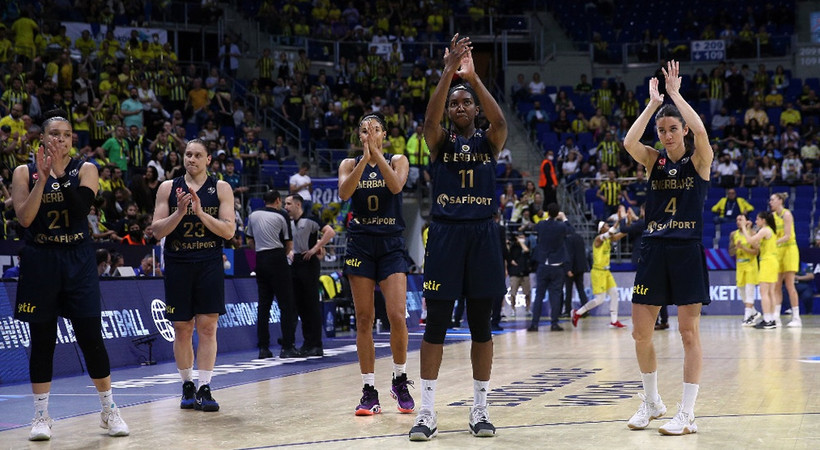 Fenerbahçe Euroleague finalinde yıkıldı! Sopron Basket tarihinde ilki başardı