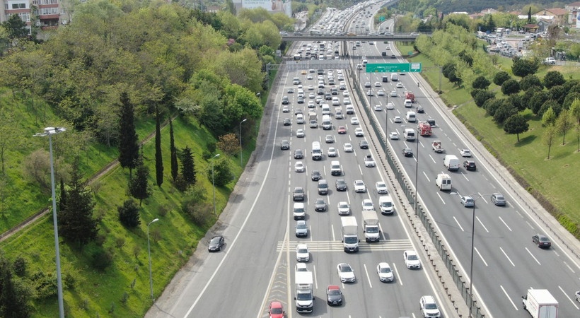 İstanbul'da bazı yollar trafiğe kapatıldı