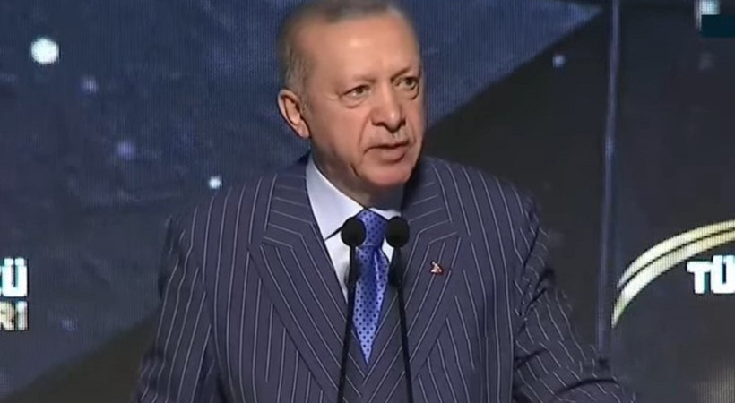Erdoğan, MÜSİAD Türkiye'nin Gücü Ödülleri Töreni'nde konuştu! Dikkat çeken mülteci açıklaması: Suriye'den savaştan çıkıp ülkemize sığınan bu kardeşlerimize sonuna kadar sahip çıkacağız