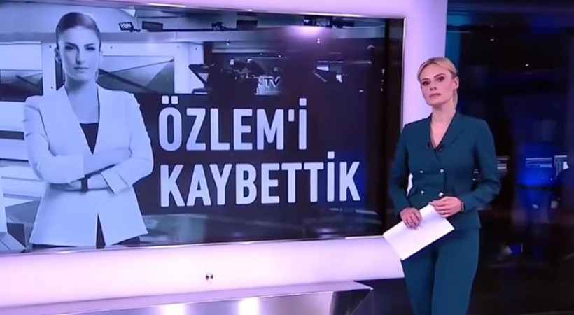 NTV spikeri Seda Öğretir, Özlem Sarıkaya Yurt'un ölüm haberini sunarken gözyaşlarını tutamadı