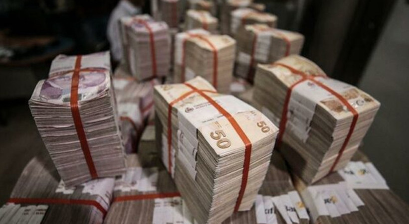 Enflasyon korumalı tahvil geliyor. Piyasalarda tedirgin bekleyiş. Enflasyon korumalı tahvil, kur korumalı mevduattan kaçışı tetikler mi? Ekonomist ve bankacılardan kritik uyarı