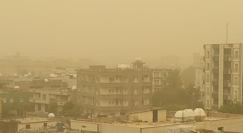 Meteoroloji'den kritik uyarı: Zorunlu olmadıkça dışarı çıkmayın! Meteoroloji’den toz taşınımı uyarısı geldi. İşte son hava durumu tahmini