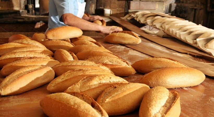 Ekmeğe yüzde 30'un üzerinde zam yapıldı. Ata ekmeği 8 lira olurken, kepek Ekmek ise 6,50 liraya yükseldi