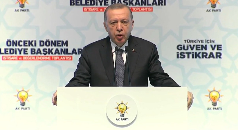 Cumhurbaşkanı Erdoğan'dan flaş Dodurga seçimi açıklaması. Erdoğan enflasyonun düşeceği tarihi açıkladı. Erdoğan, İstanbul ve Ankara'nın AK Parti tarafından kaybedilmesine üzüldüğünü söyledi