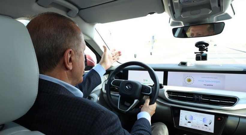 Cumhurbaşkanı Erdoğan yerli otomobil TOGG’u kullandı
