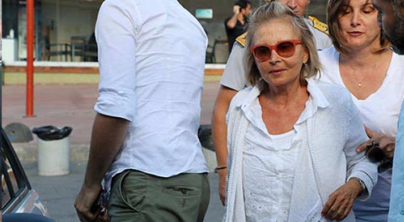 Nazlı Ilıcak: "Ben vatanımı terk etmem"