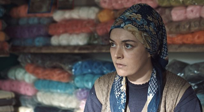Ezgi Mola'nın başrolünde olduğu 'Aydede' prömiyerini İstanbul Film Festivali'nde yapacak!
