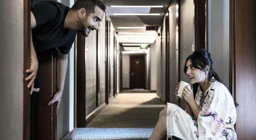 Ezgi Mola ve Enis Arıkan'la '10 11 12'