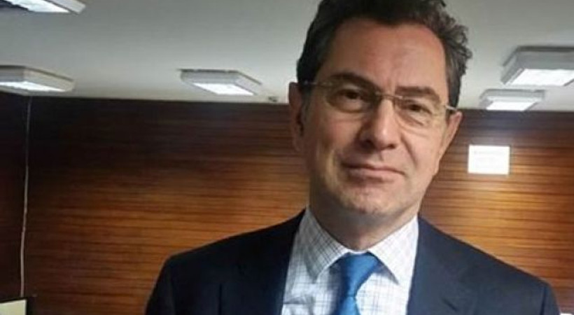 Kadri Gürsel de Cumhuriyet'ten ayrıldı!