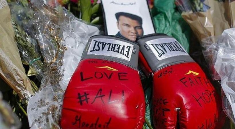 Muhammed Ali son yolculuğuna uğurlanıyor