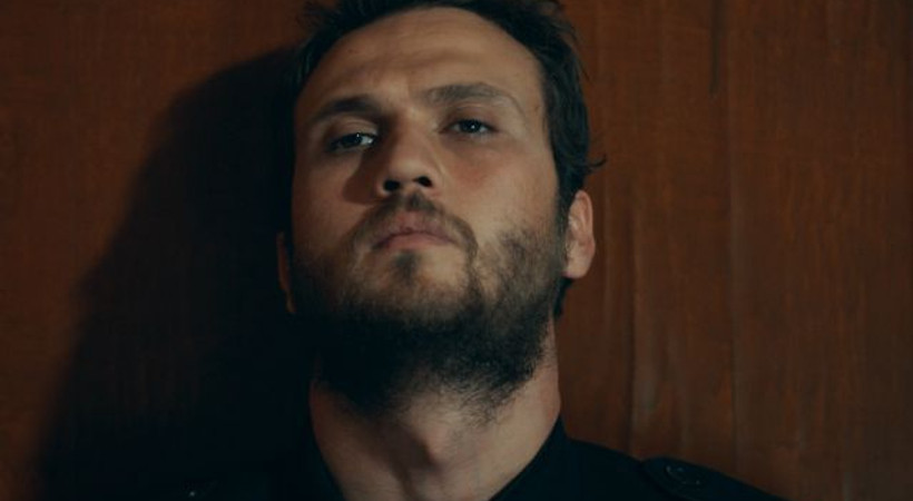 Çukur'da büyük şok! Yamaç sırtından bıçaklandı