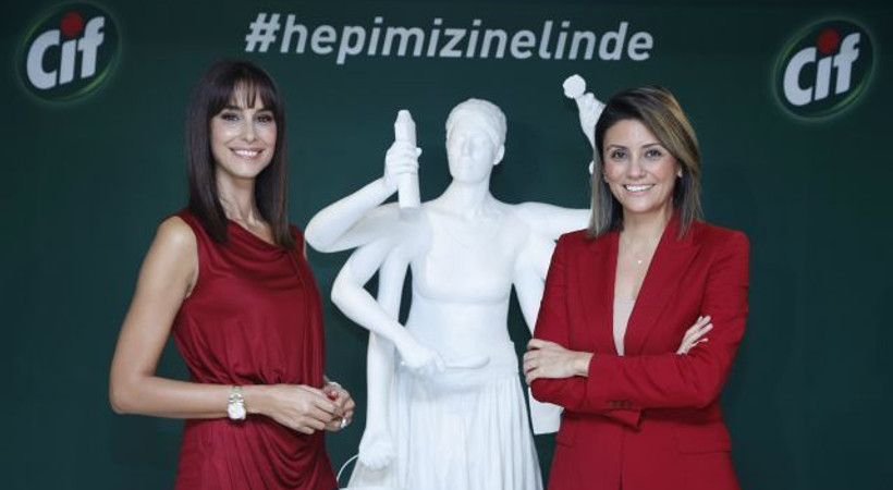 Cif ve Arzum Onan, ev işlerinde eşitlik 'Hepimizin Elinde' dedi