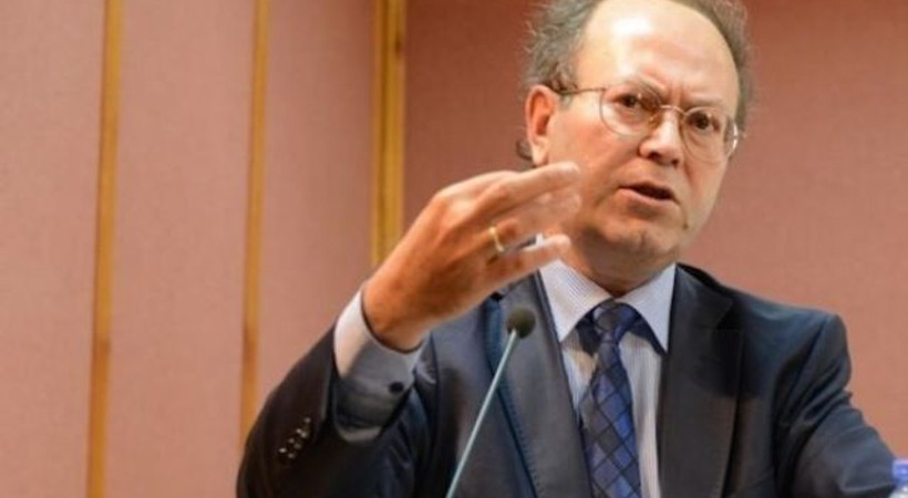 Yeni Şafak yazarı: Hükümet tuhaf bir medya oluşturdu