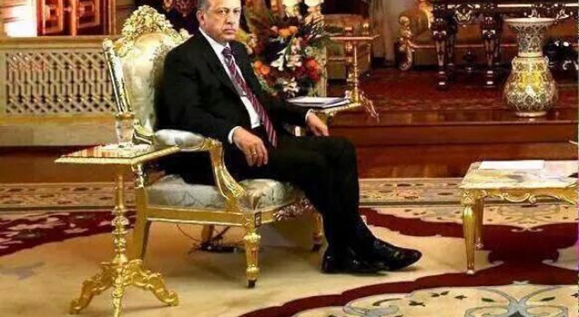 CHP'nin sert yanıtı sosyal medyayı salladı: Yere batsın sarayın!