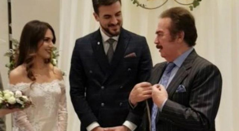 Nişan yüzüklerini Orhan Gencebay taktı