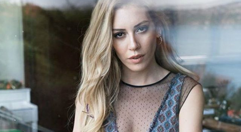 Sinem Kobal'dan Romantik Komedi açıklaması