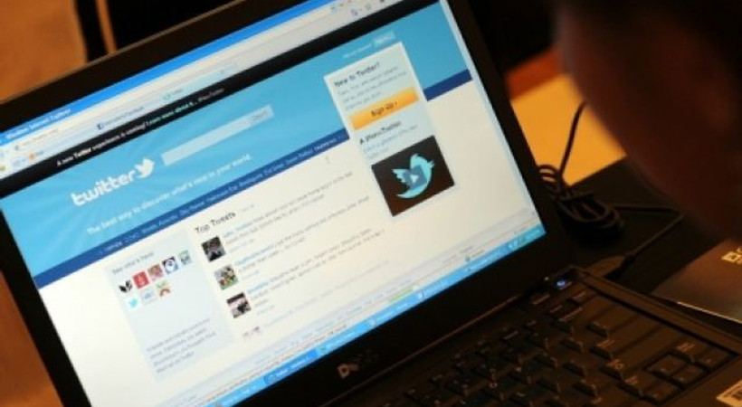 Yeni Şafak yazarı: Gıpta ettiğim gazeteciler var; attıkları tweet'lerden bile para alıyorlar