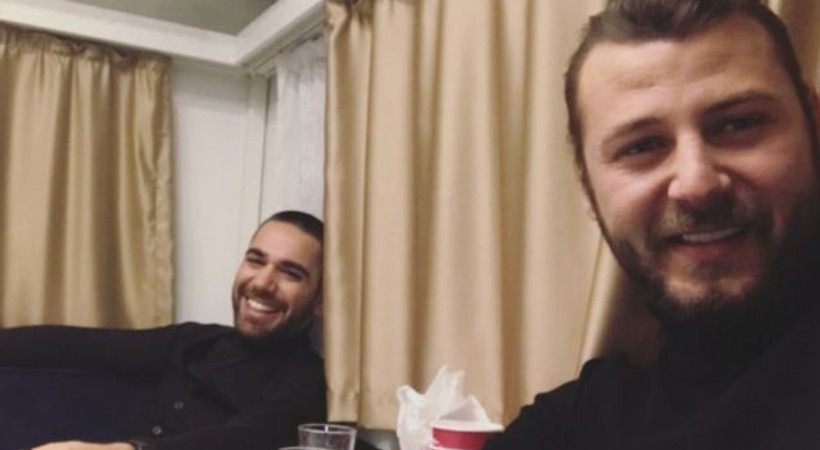 Vuslat dizisinin iki yakışıklısının örnek dostluğu!