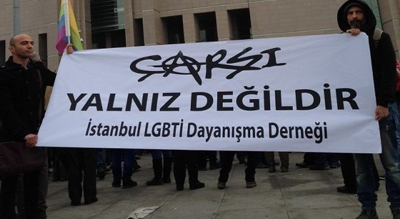 çArşı hakim karşısında, adliye siyah - beyaz