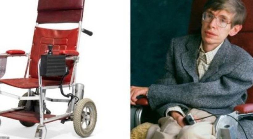 Stephen Hawking'in 22 kişisel eşyası 1,8 milyon sterline satıldı!