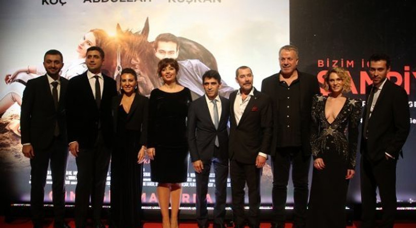 Sanat ve medya dünyası 'Şampiyon'un galasında buluştu!
