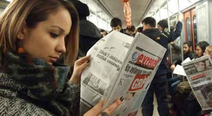 Ekonomik darboğaz sayfa yutmaya devam ediyor... Evrensel gazetesi artık 12 sayfa!