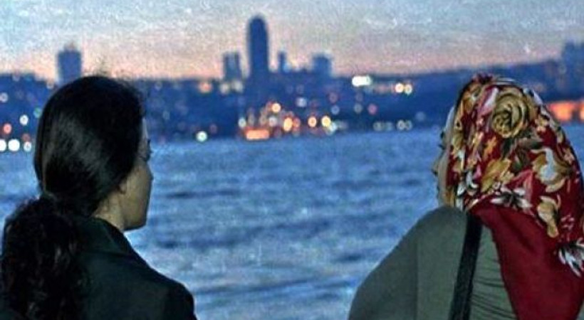 Toz Bezi'ne en iyi film ve en iyi kadın oyuncu ödülü!
