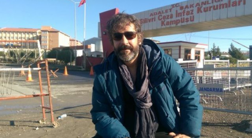 Die Welt muhabirini azarlayan Davutoğlu'na Ahmet Hakan'dan sert tepki: Silivri Cezaevi’ne mi tıkılacaktı?