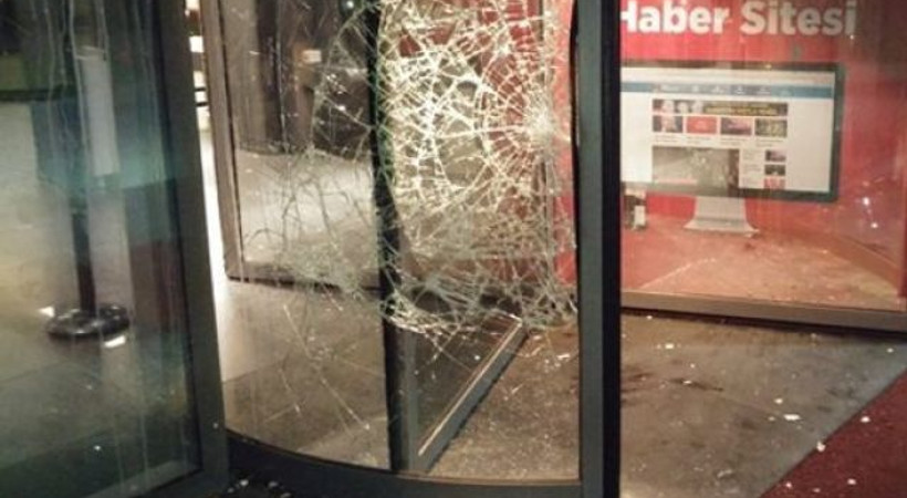 Sosyal medya ayakta: İşte Hürriyet'in içinden ilk tepkiler!