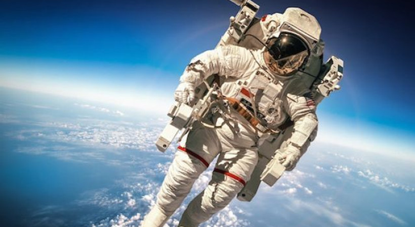 Görev Artemis: NASA 2024'e kadar Ay'a ilk kadın astronotu gönderecek