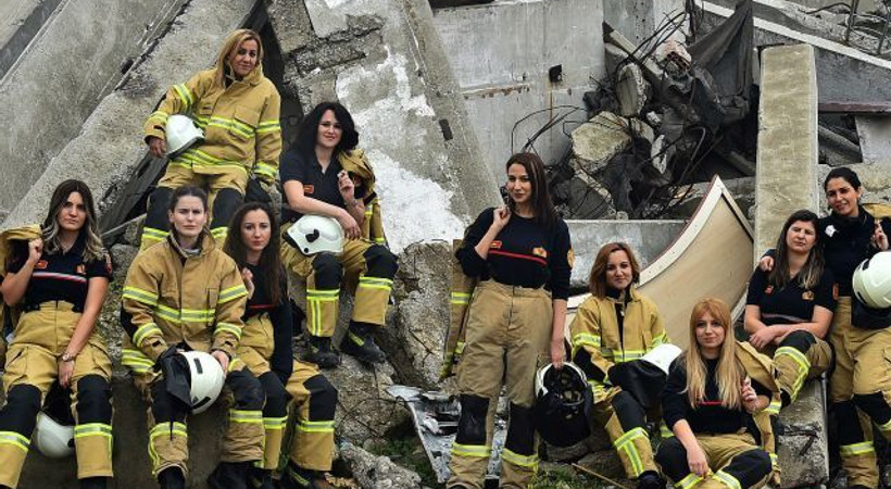 İzmir’in itfaiyeci kadınları dizi oluyor!