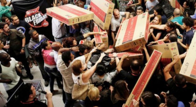 Türkiye'de 'Black Friday yalanı': Tüketiciyi yanıltıyorlar, temel amaç stokları eritmek