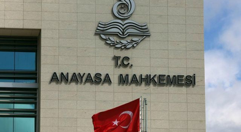 AYM'den tutuklu gazeteciler hakkında flaş karar!