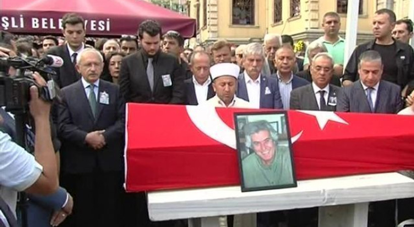 Türk sinemasının efsanesi Tarık Akan uğurlandı