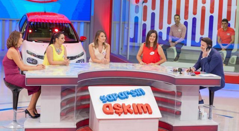 İlker Ayrık, program çekiminde annesini arayıp yardım istedi!