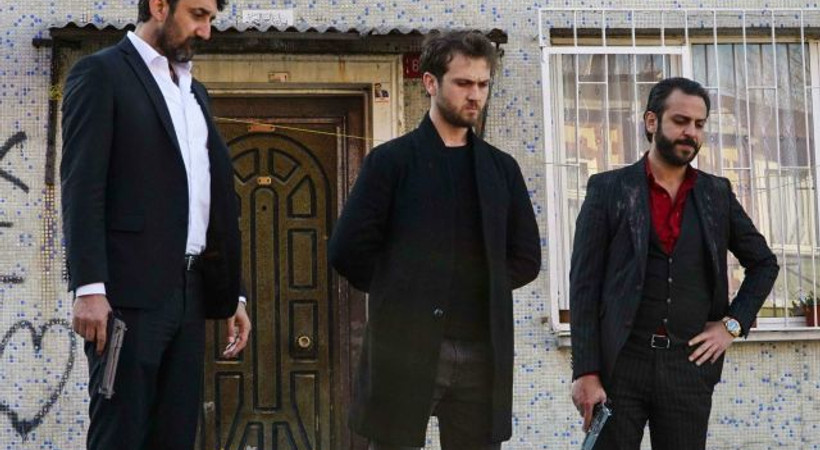 Çukur'da şok ayrılık! Hangi ünlü oyuncu diziye veda etti?
