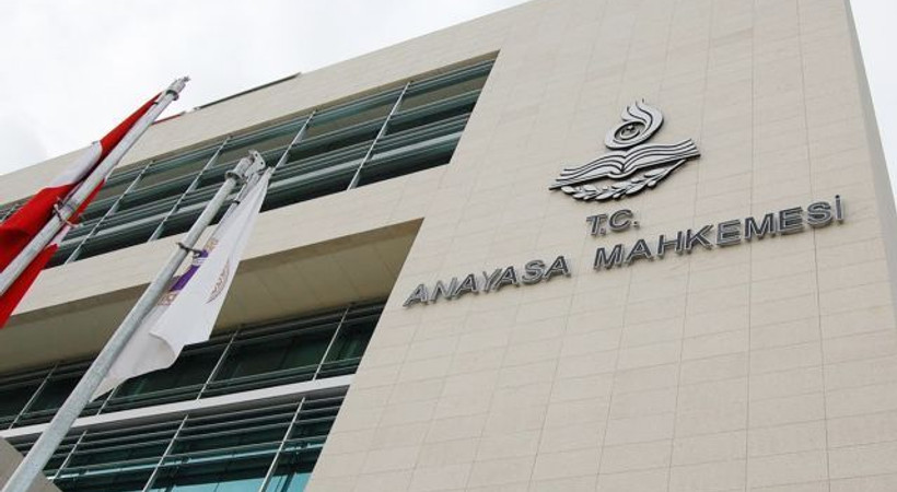 Hükümetten AYM'nin kararına tepki: Yasaların çizdiği sınırı aştı