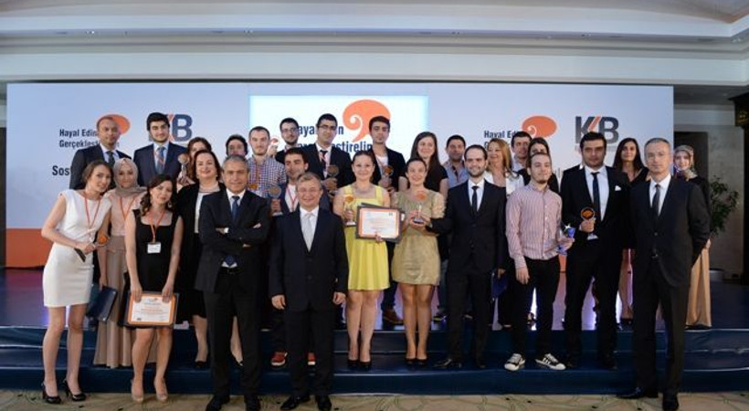 Üniversiteliler arası 'sosyal sorumluluk proje' yarışması sonuçlandı! Üniversiteliler ödüllendirildi!