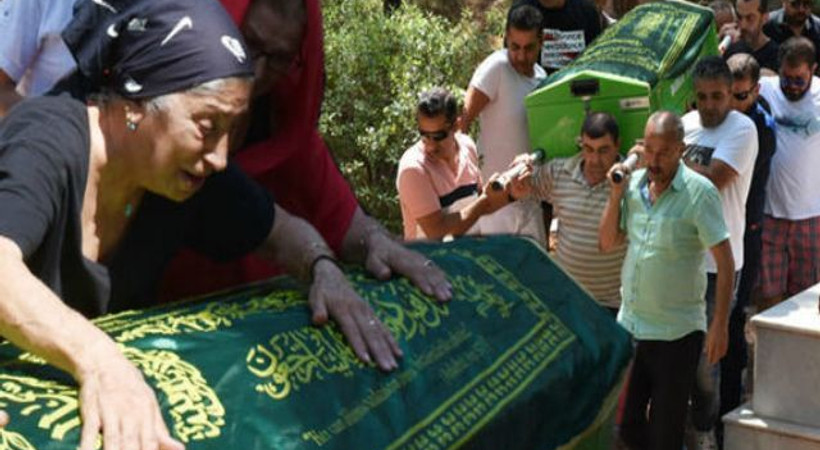 Şarkıcı Devran Çağlar son yolculuğuna uğurlandı