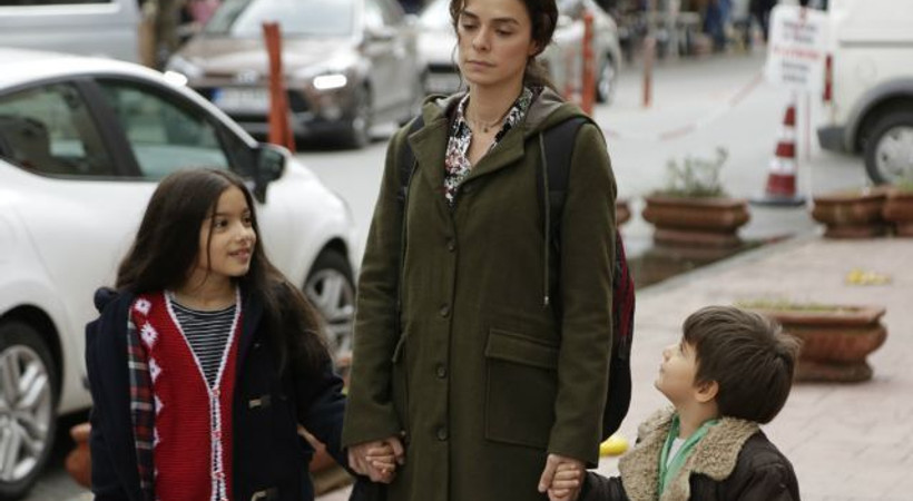 Kadın'ın hangi oyuncusu Ağır Romantik filminin ekibine katıldı?
