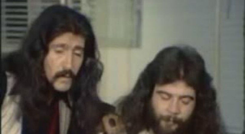 Ünlü müzisyen hayatını kaybetti!