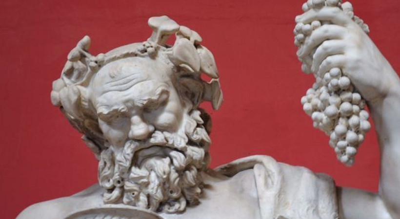 Şarap, dans ve doğurganlık tanrısı Dionysus 2000 yıl sonra bulundu: Başı mükemmel durumda