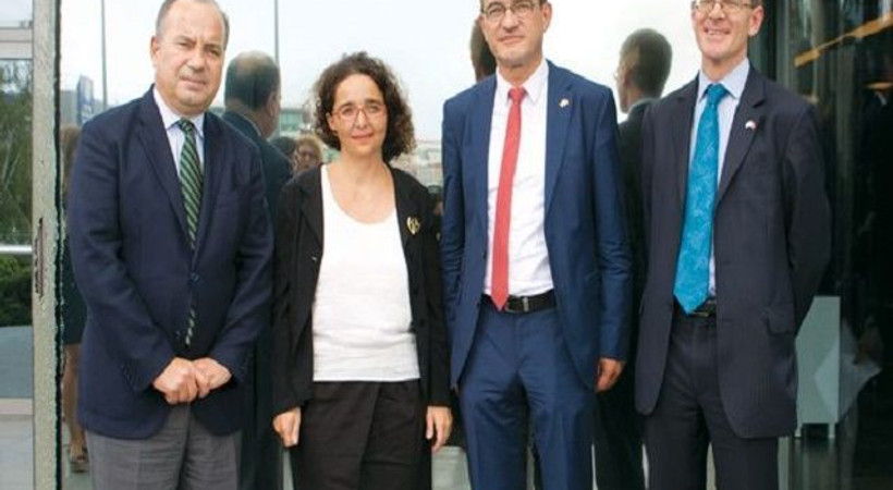 Hürriyet'e üst düzey destek ziyareti!