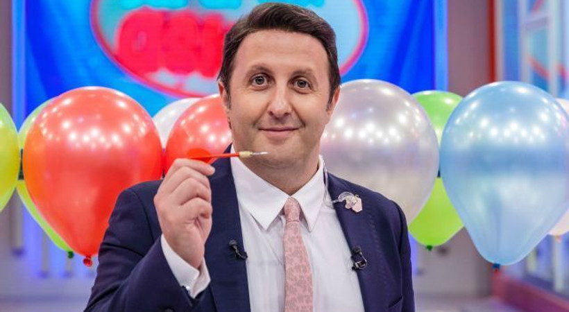 İlker Ayrık'tan 'Meme Kanseri Farkındalık Ayı'na destek!