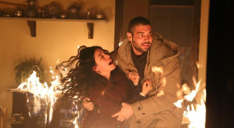 Şükrü Özyıldız ve Selin Şekerci'nin zor sahnesi!