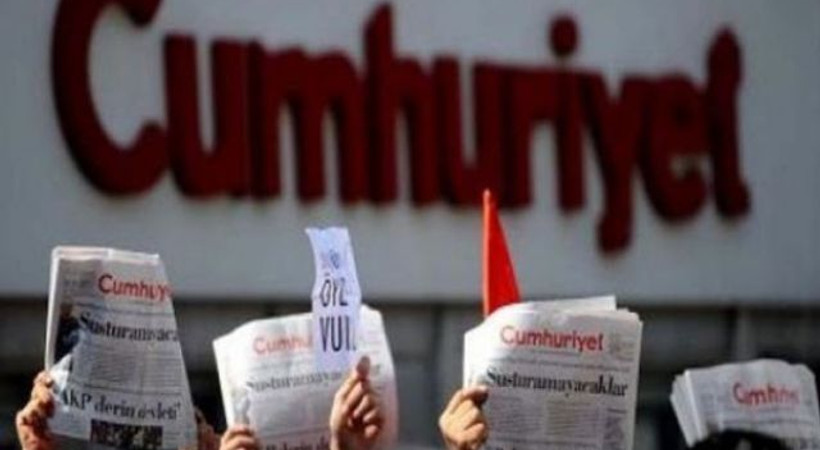 TGS protesto edecek! Cumhuriyet gazetesi o muhabirin işine son verdi!