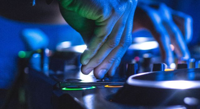 Ünlü dj'ler Çeşme'de buluşuyor