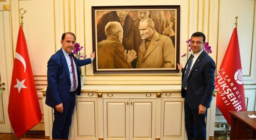Ekrem İmamoğlu, Atatürk tablosunu yeniden astı